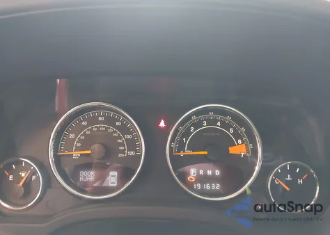 2015 Jeep Compass Limited z USA, uszkodzony, nr VIN 1C4NJCCB4FD156304